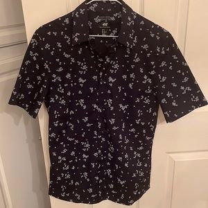 H&M Slim Fit button down